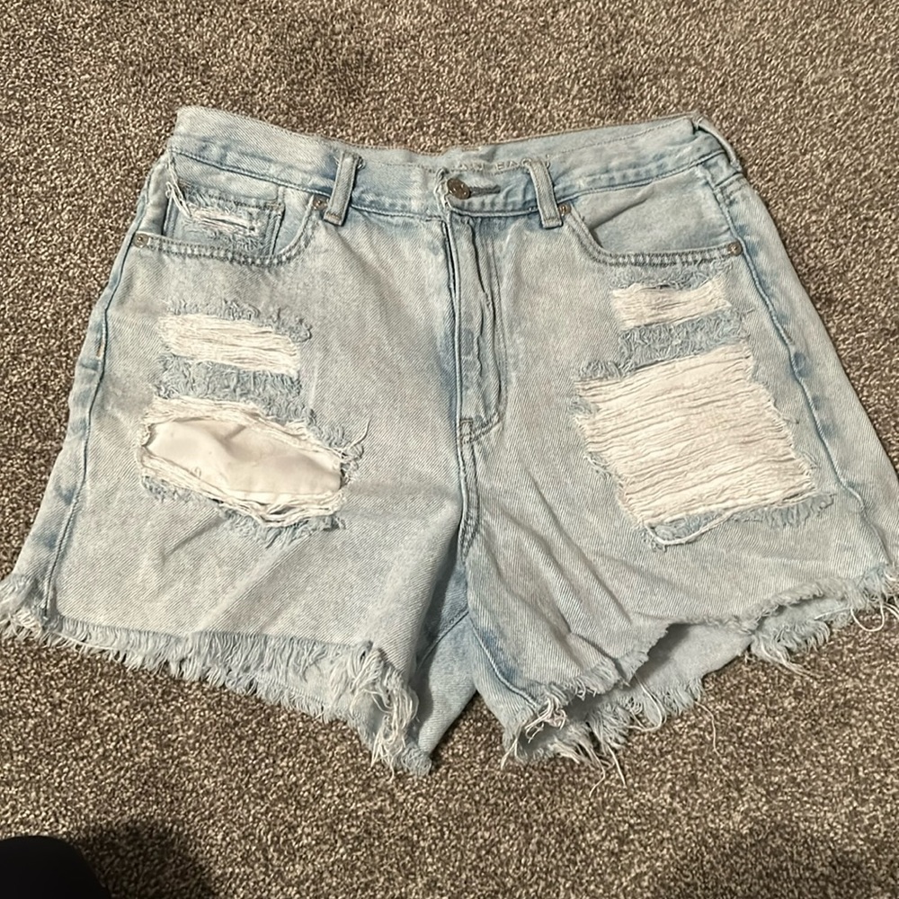 Light Washed American Eagle Jean Shorts